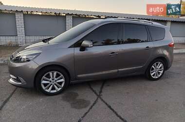 Минивэн Renault Grand Scenic 2012 в 