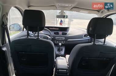 Минивэн Renault Grand Scenic 2010 в 