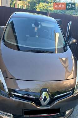 Минивэн Renault Grand Scenic 2014 в 