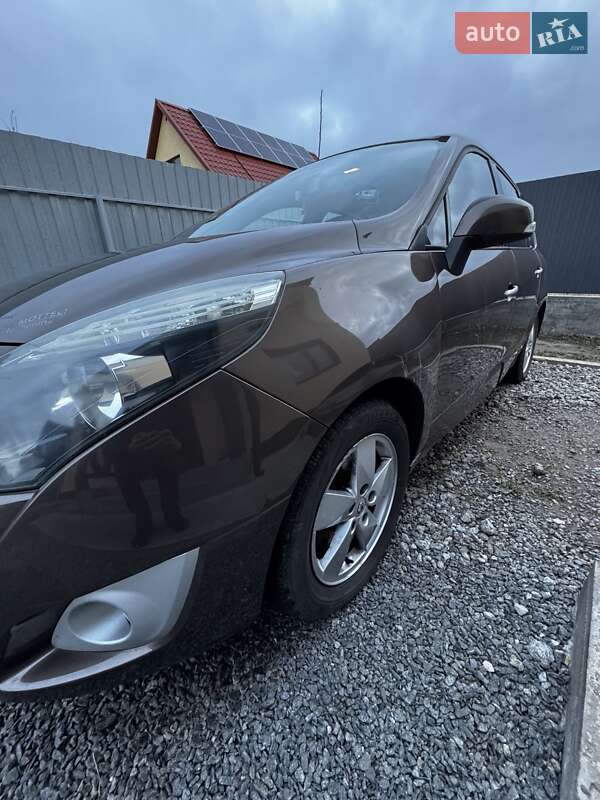 Минивэн Renault Grand Scenic 2010 в Виннице