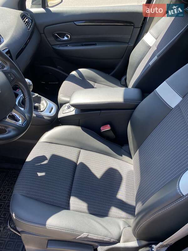 Минивэн Renault Grand Scenic 2013 в Николаеве