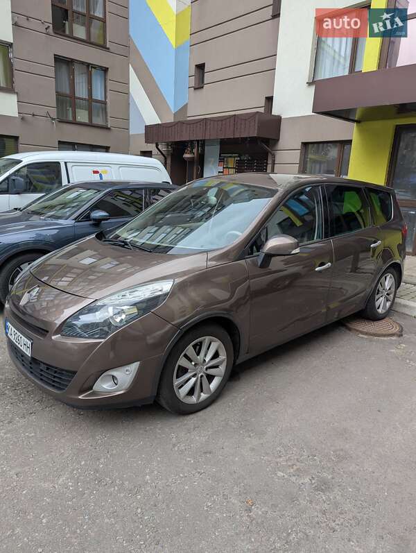 Минивэн Renault Grand Scenic 2011 в Киеве
