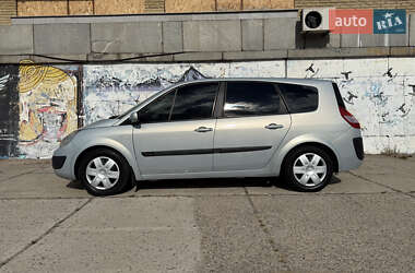 Мінівен Renault Grand Scenic 2004 в  фото 2 Мінівен Renault Grand Scenic 2004 в