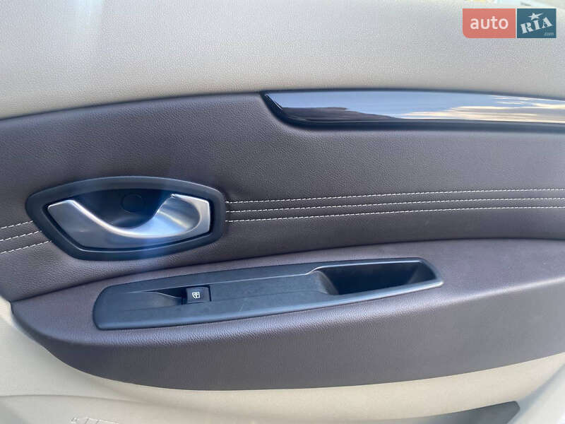 Минивэн Renault Grand Scenic 2009 в Самборе