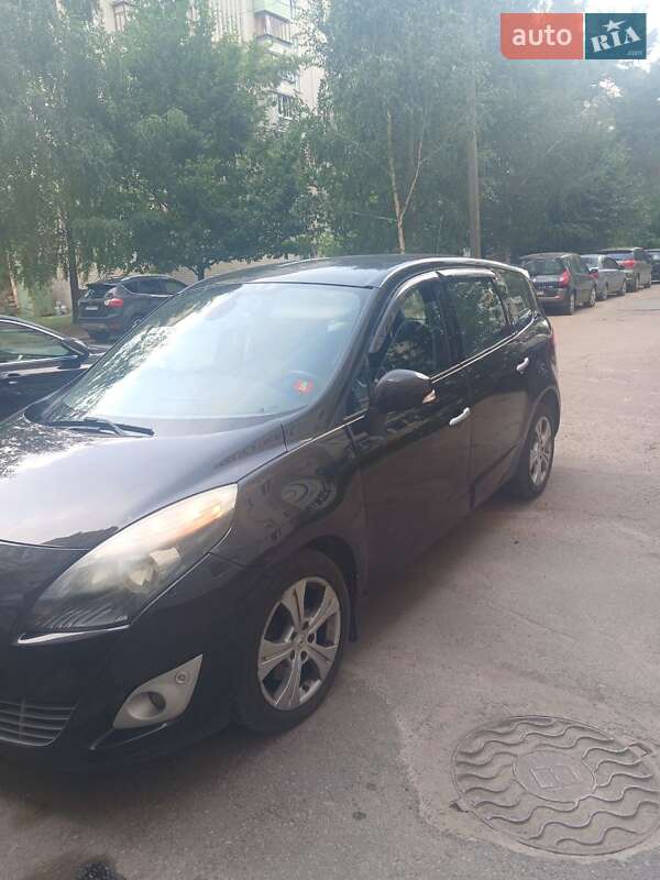 Мінівен Renault Grand Scenic 2010 в Чернігові фото 2 Мінівен Renault Grand Scenic 2010 в Чернігові