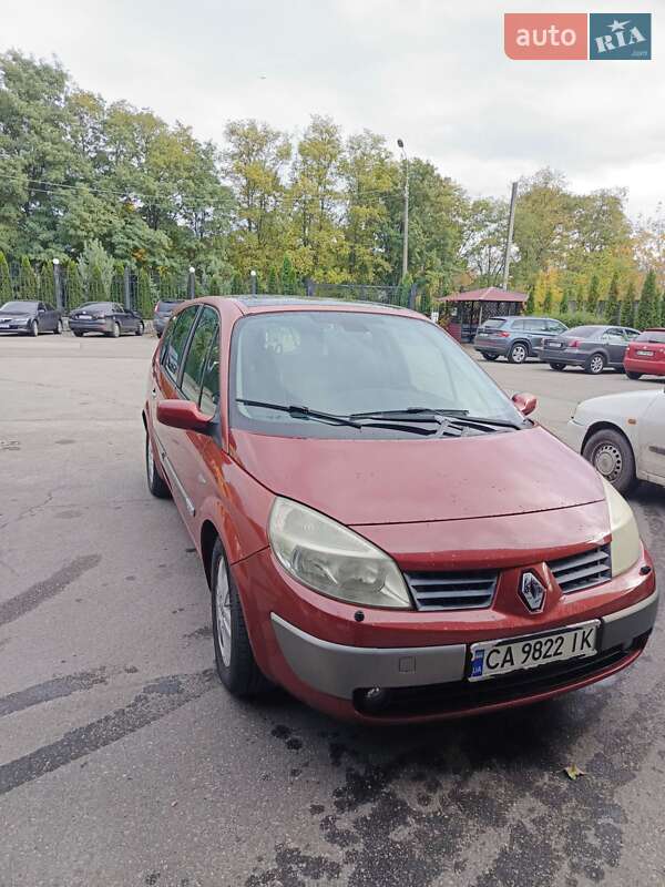 Минивэн Renault Grand Scenic 2005 в 