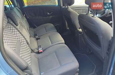 Минивэн Renault Grand Scenic 2011 в 