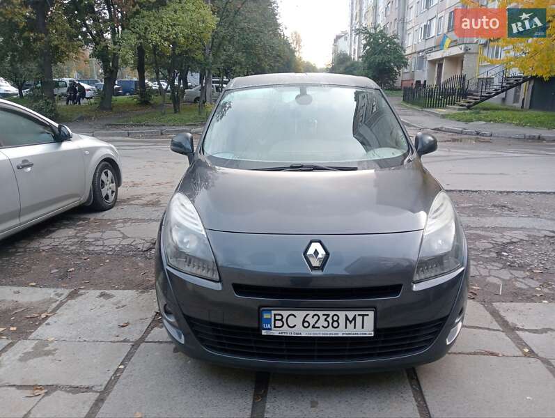 Минивэн Renault Grand Scenic 2011 в Львове