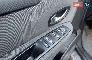 Минивэн Renault Grand Scenic 2011 в 