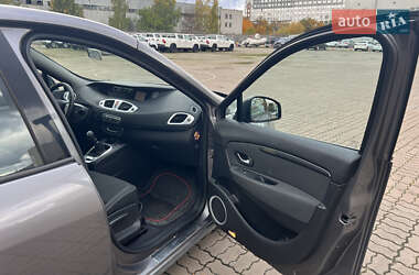 Минивэн Renault Grand Scenic 2009 в 