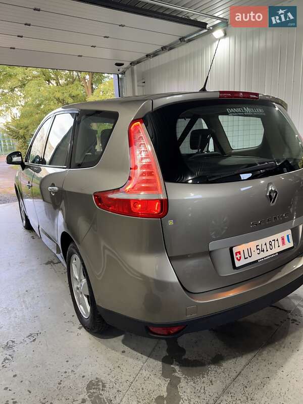 Минивэн Renault Grand Scenic 2011 в Золочеве фото 11 Минивэн Renault Grand Scenic 2011 в Золочеве
