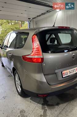 Мінівен Renault Grand Scenic 2011 в 
