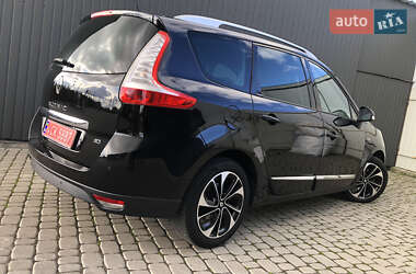 Минивэн Renault Grand Scenic 2016 в 