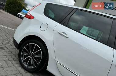 Минивэн Renault Grand Scenic 2012 в 