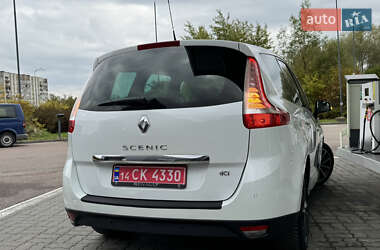 Минивэн Renault Grand Scenic 2012 в 