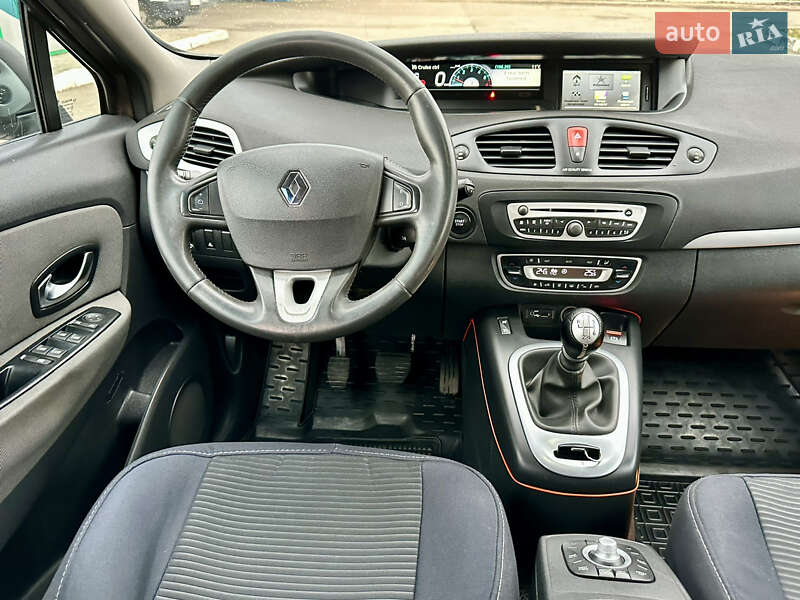 Мінівен Renault Grand Scenic 2011 в Кропивницькому
