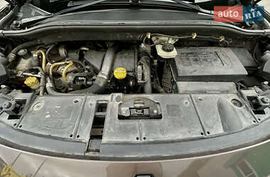 Минивэн Renault Grand Scenic 2011 в 