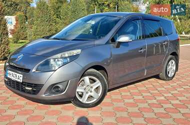 Мінівен Renault Grand Scenic 2011 в Сараті