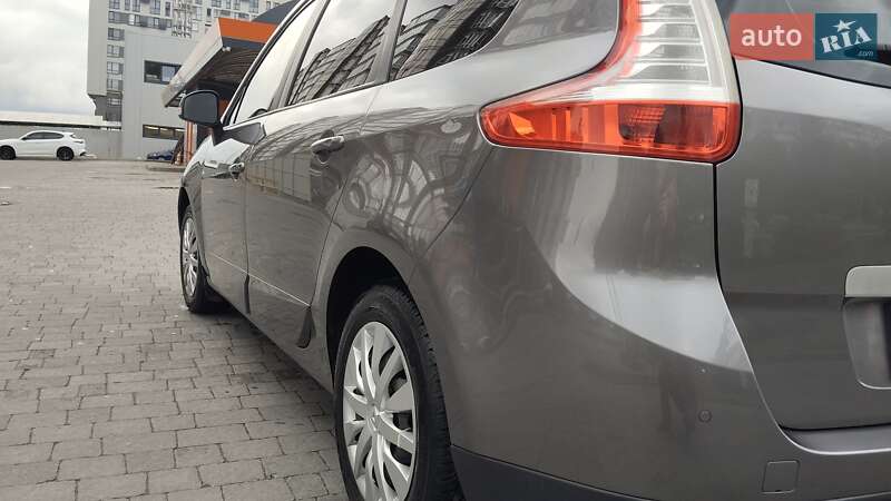 Минивэн Renault Grand Scenic 2013 в Львове