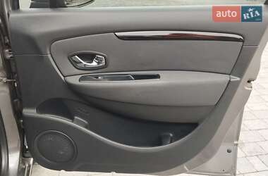 Минивэн Renault Grand Scenic 2013 в 
