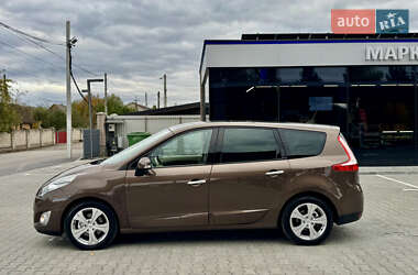 Минивэн Renault Grand Scenic 2010 в 