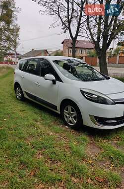 Минивэн Renault Grand Scenic 2013 в 
