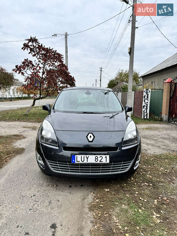 Минивэн Renault Grand Scenic 2011 в Котельве