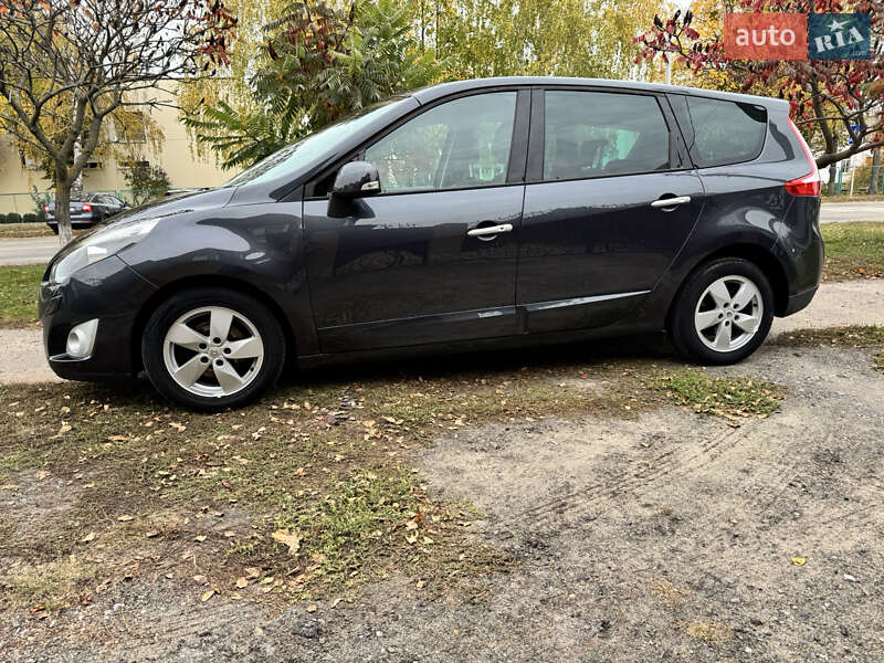 Минивэн Renault Grand Scenic 2011 в Котельве