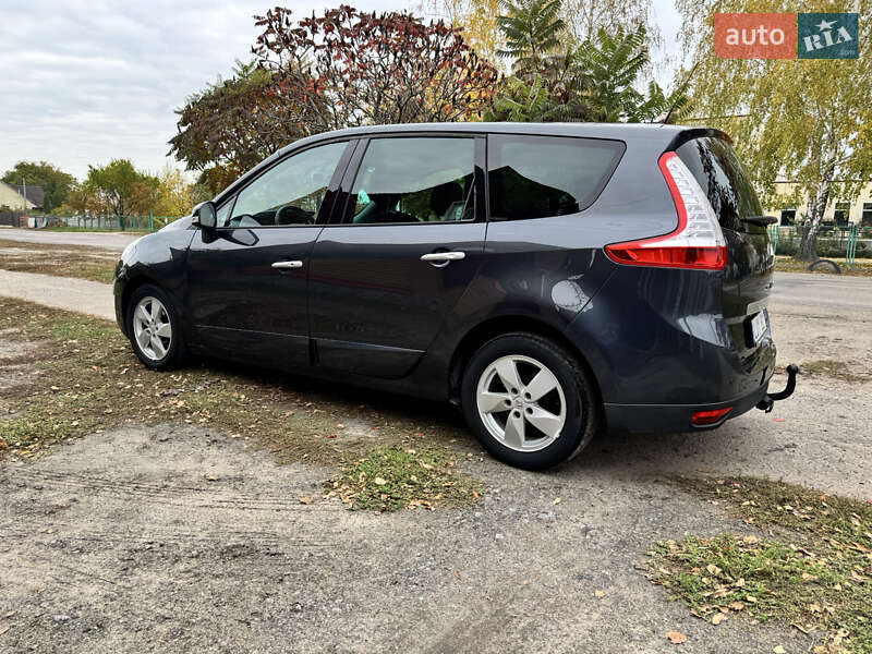 Минивэн Renault Grand Scenic 2011 в Котельве