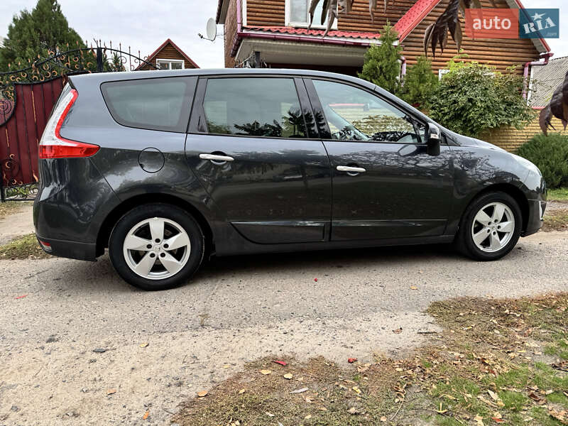 Минивэн Renault Grand Scenic 2011 в Котельве