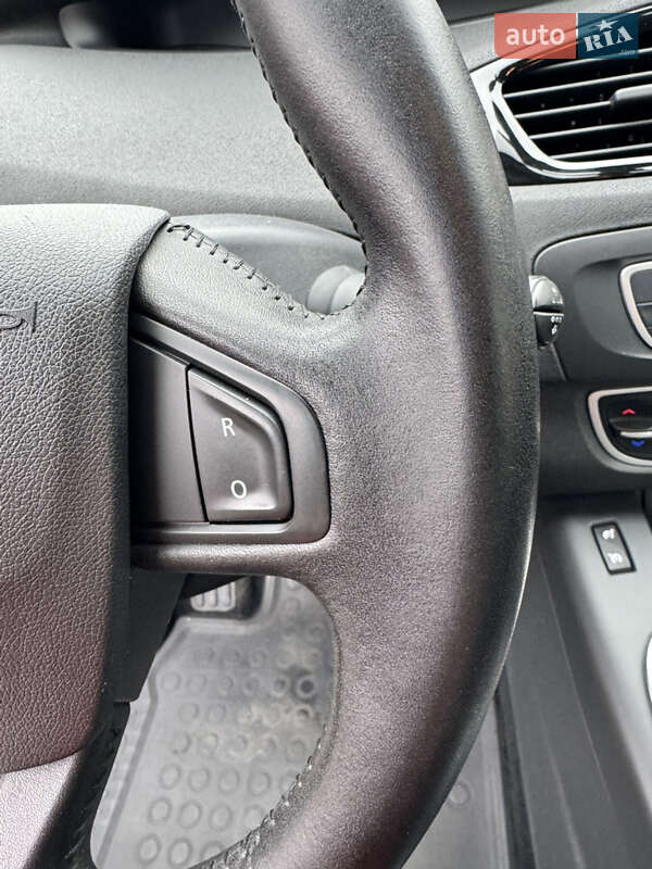 Минивэн Renault Grand Scenic 2011 в Котельве