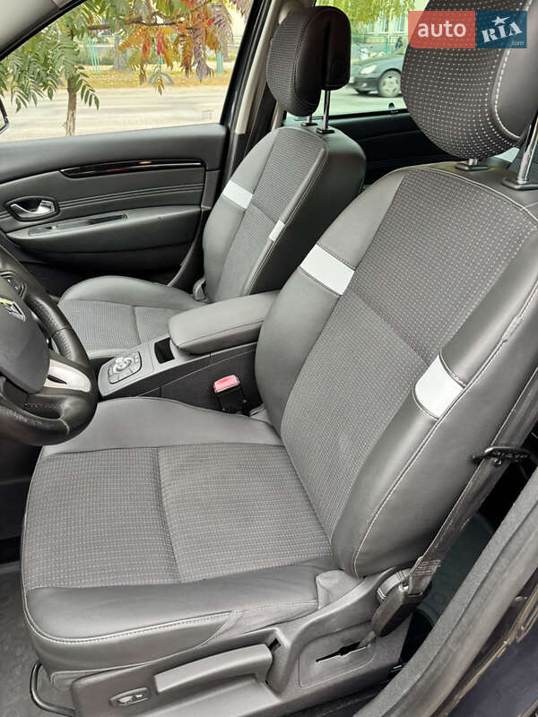 Минивэн Renault Grand Scenic 2011 в Котельве