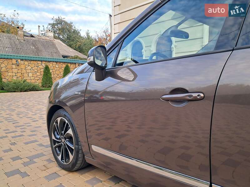 Минивэн Renault Grand Scenic 2013 в Могилев-Подольске