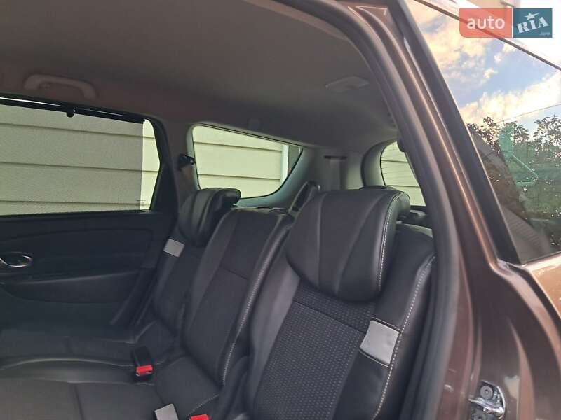 Минивэн Renault Grand Scenic 2013 в Могилев-Подольске