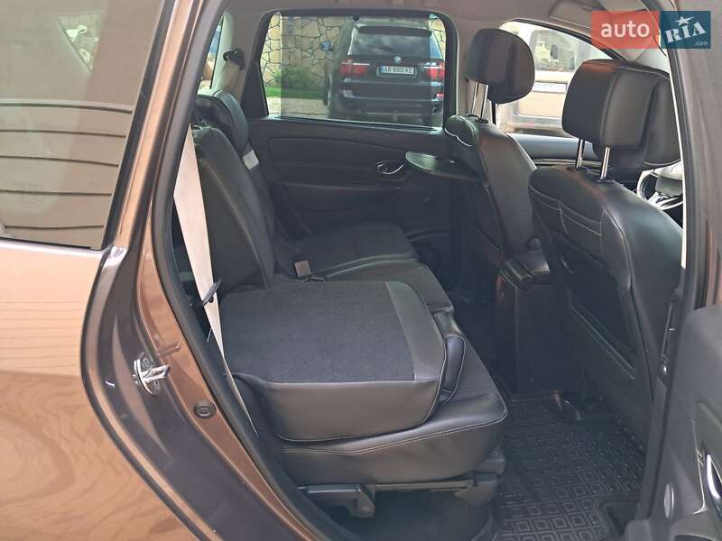 Минивэн Renault Grand Scenic 2013 в Могилев-Подольске