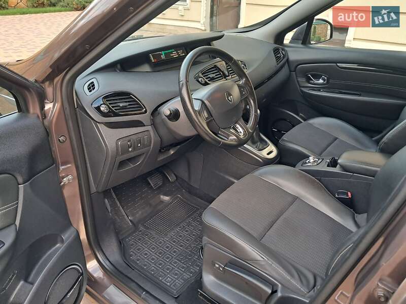 Минивэн Renault Grand Scenic 2013 в Могилев-Подольске