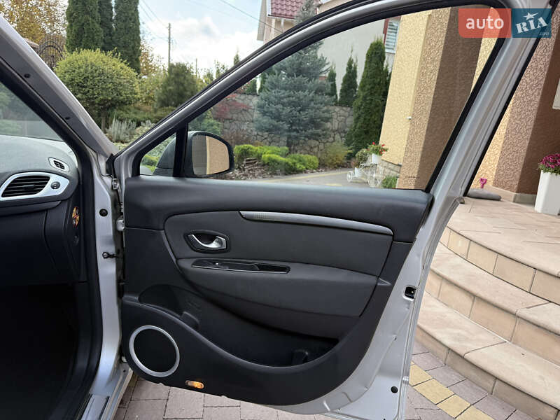Минивэн Renault Grand Scenic 2010 в Тернополе