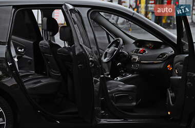 Минивэн Renault Grand Scenic 2013 в 