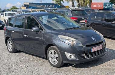 Минивэн Renault Grand Scenic 2011 в 