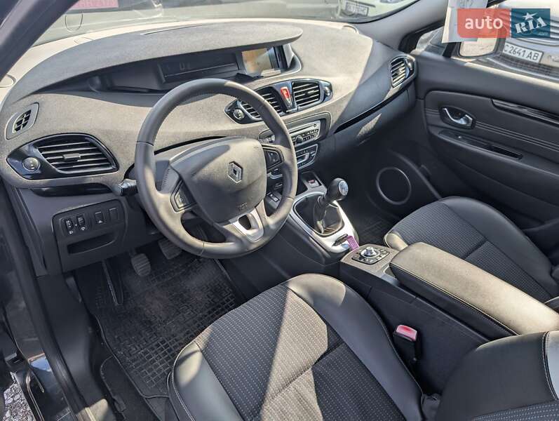 Мінівен Renault Grand Scenic 2011 в Рівному фото 23 Мінівен Renault Grand Scenic 2011 в Рівному