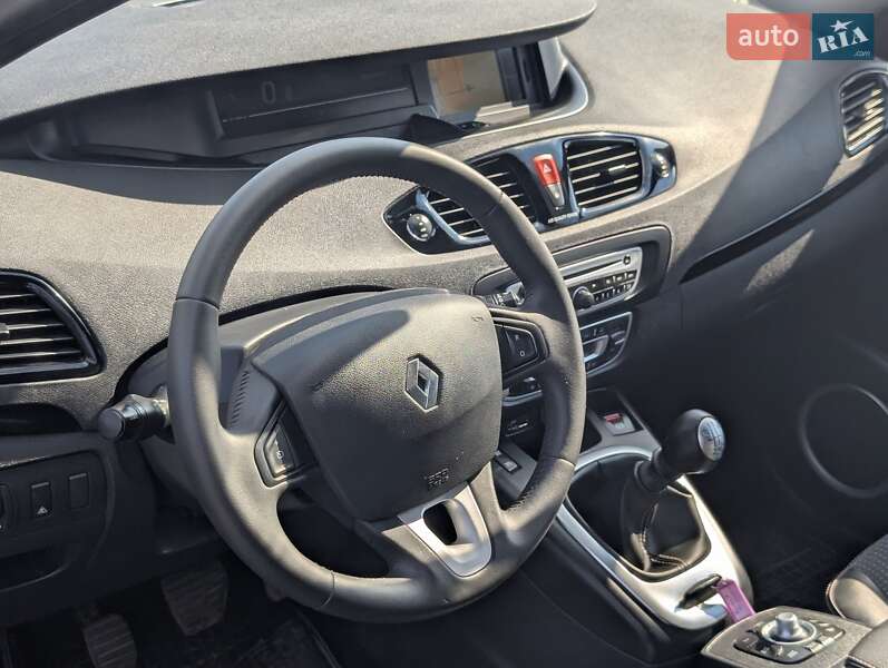 Мінівен Renault Grand Scenic 2011 в Рівному фото 27 Мінівен Renault Grand Scenic 2011 в Рівному