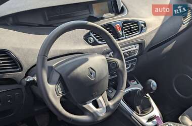 Минивэн Renault Grand Scenic 2011 в 