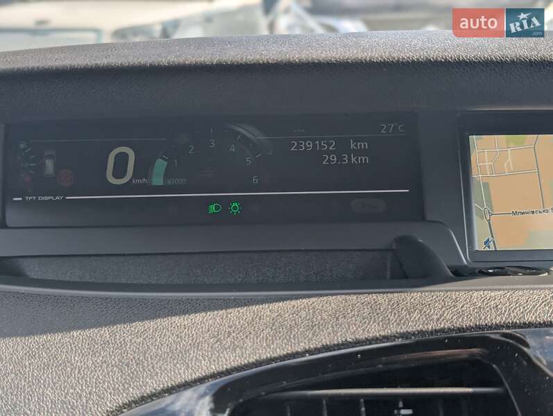 Мінівен Renault Grand Scenic 2011 в Рівному фото 29 Мінівен Renault Grand Scenic 2011 в Рівному