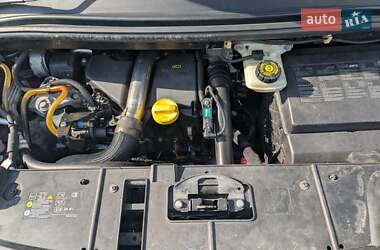 Минивэн Renault Grand Scenic 2011 в 