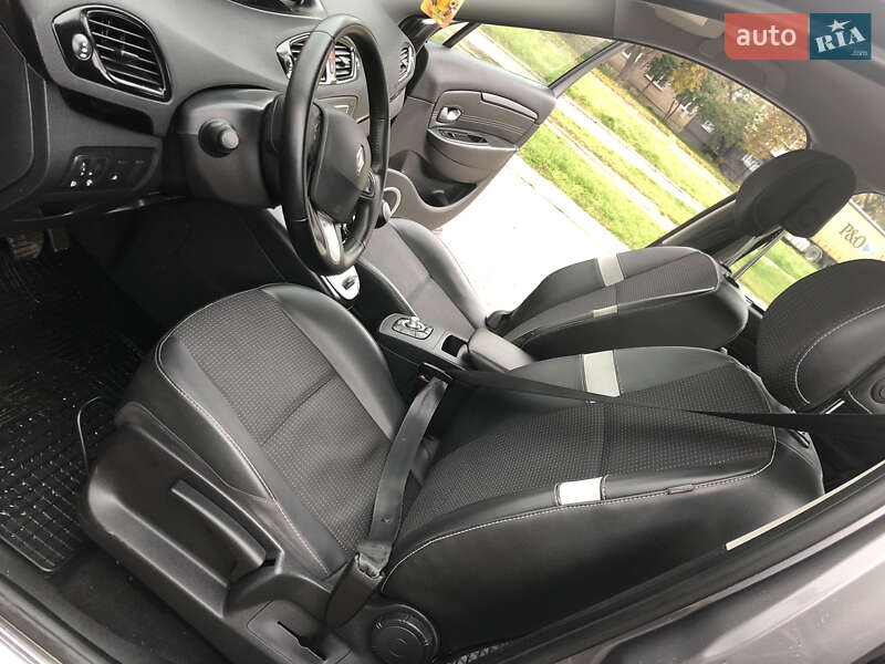 Минивэн Renault Grand Scenic 2012 в Ровно