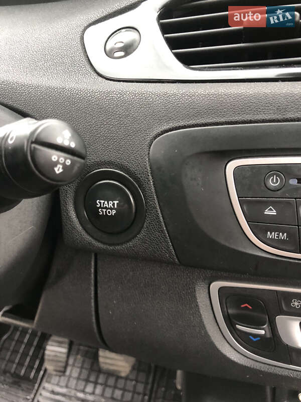 Минивэн Renault Grand Scenic 2012 в Ровно