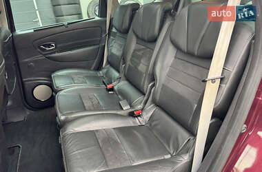 Минивэн Renault Grand Scenic 2016 в 