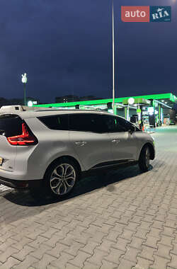 Минивэн Renault Grand Scenic 2017 в 