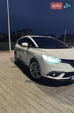 Минивэн Renault Grand Scenic 2017 в 