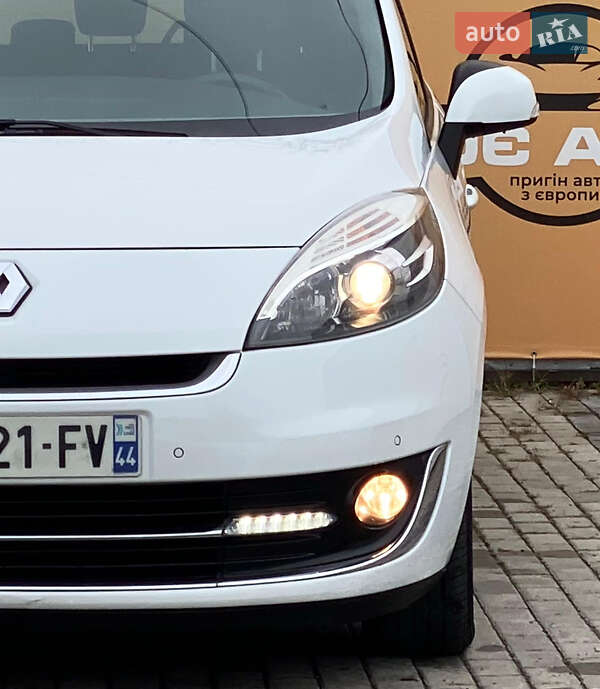 Минивэн Renault Grand Scenic 2013 в Ровно